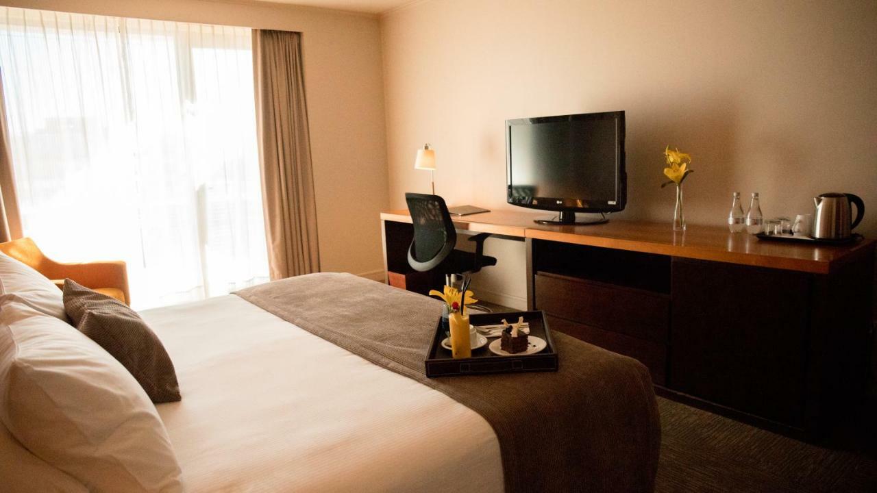 Mds Hotel Calama Zewnętrze zdjęcie A room at the hotel